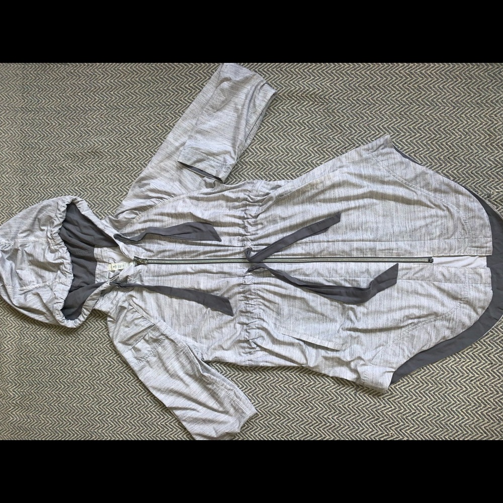 Long Heathered Grey Lululemon Wind Breaker